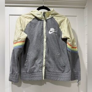 Nike Big Girls Sportswear Heritage Full Zip Jacket